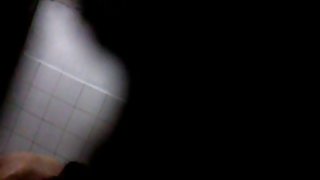 黑頭髮的Veronica一大早就慢慢起來