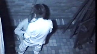 Slave Katya大膽地在街上摀住嘴巴然後抽身而出