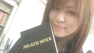 長頭髮的金發女郎喜歡巨大的雞巴